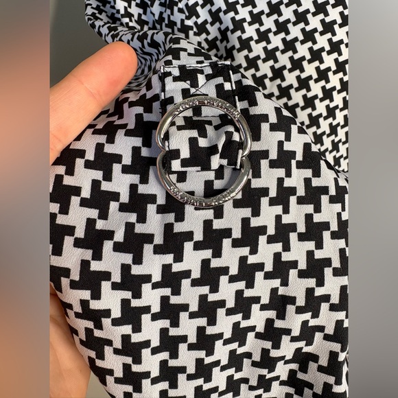 MICHAEL Michael Kors Black and White Blouse - Picture 5 of 12